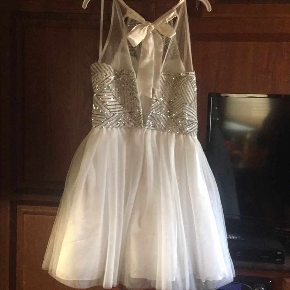 PROM DRESS FOR SALE - Picture 4 of 5